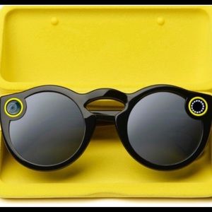 Snapchat spectacles (no longer available online!)